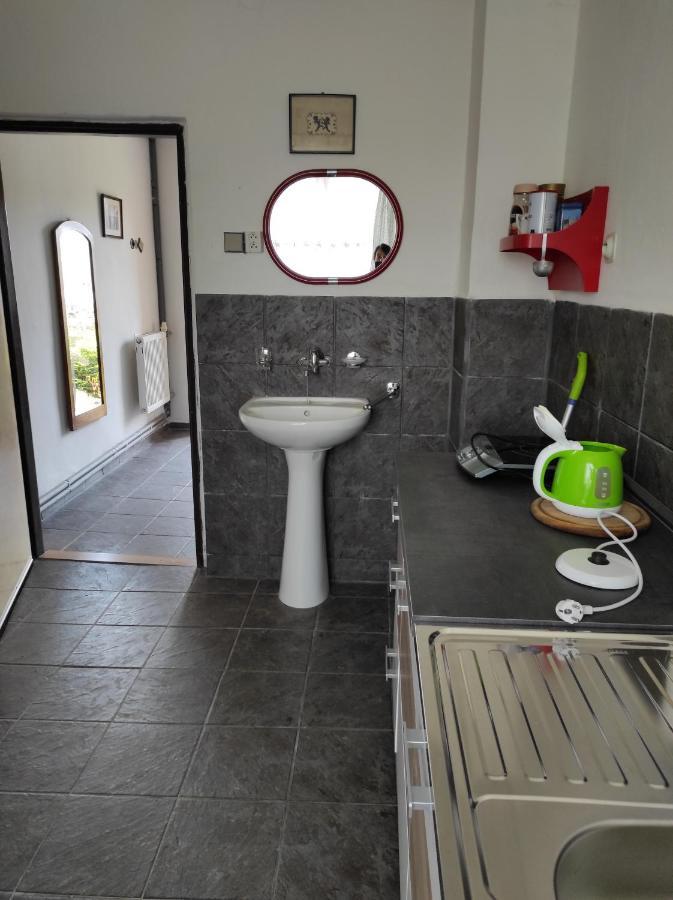 U Lesa Apartment Bohutin  Luaran gambar
