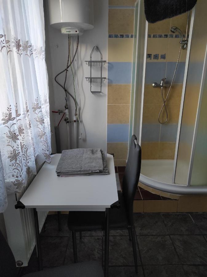 U Lesa Apartment Bohutin  Luaran gambar